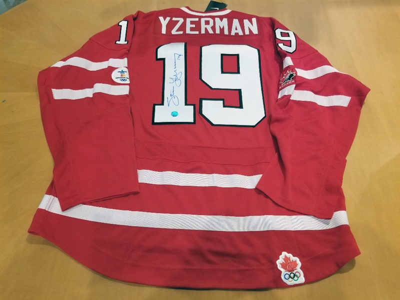 Steve Yzerman Team Canada Autographed Red Nike Olympic Hockey Jersey