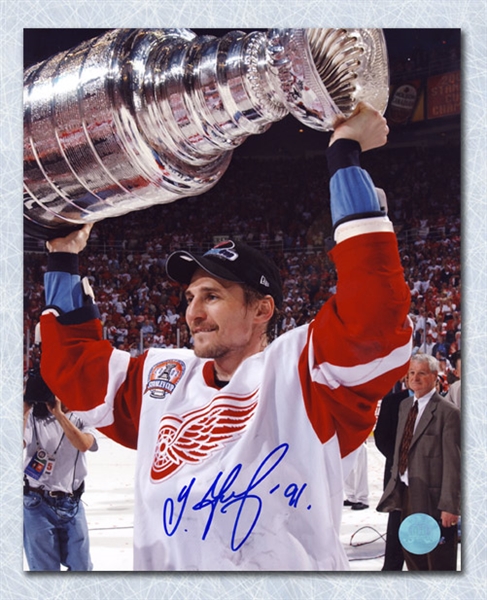 Sergei Fedorov Detroit Red Wings Autographed Stanley Cup 16x20 Photo