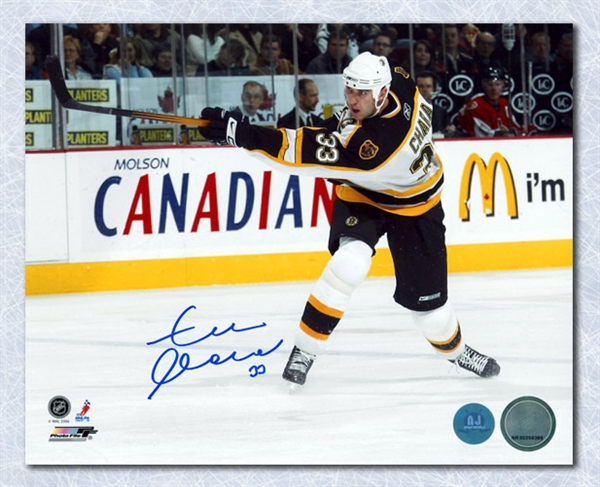 Zdeno Chara Boston Bruins Autographed Blueline Slapshot 16x20 Photo