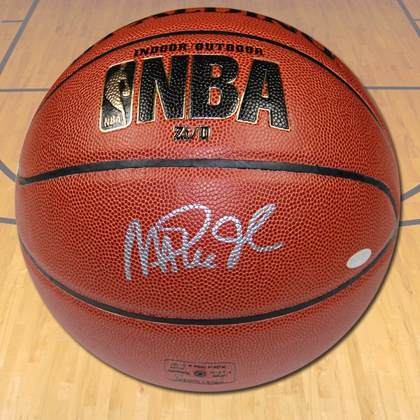 Magic Johnson Los Angeles Lakers Autographed Spalding NBA I/O Basketball