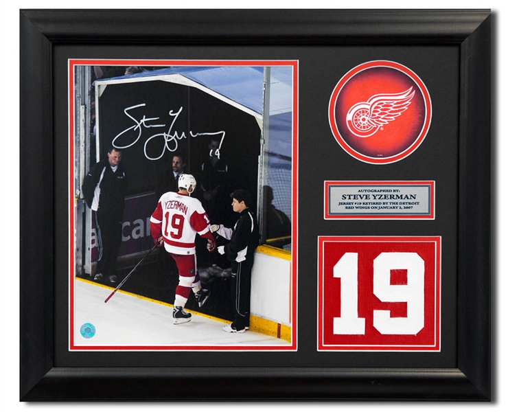 Steve Yzerman Detroit Red Wings Signed Retired Jersey Number 20x24 Frame
