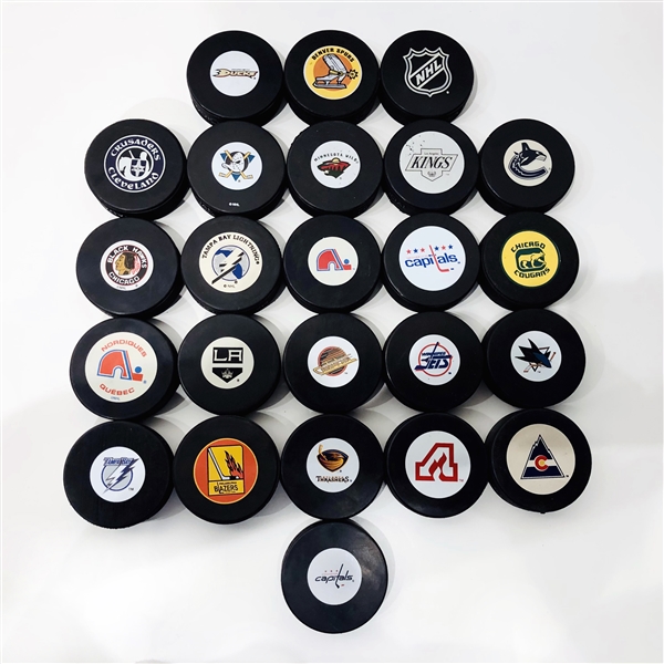 Lot of 25 Assorted Official Large Logo Autograph Model Souvenir Hockey Pucks