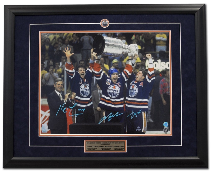 Mark Messier Jari Kurri & Kevin Lowe Signed Edmonton Oilers 1990 Cup 26x32 Frame