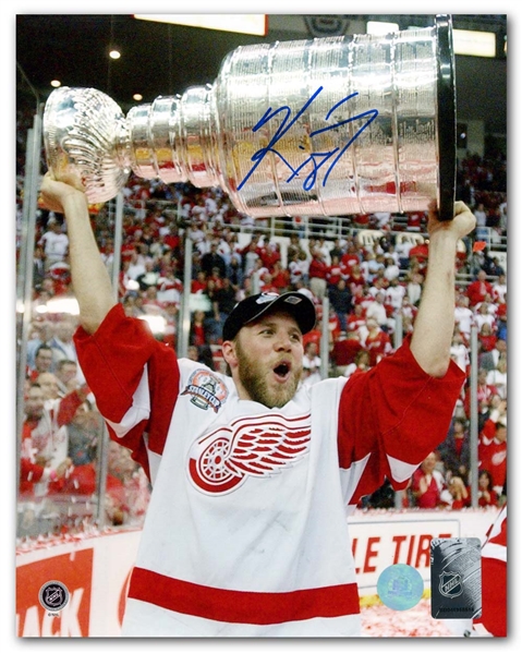 Kirk Maltby Detroit Red Wings Autographed 2002 Stanley Cup Champion 8x10 Photo