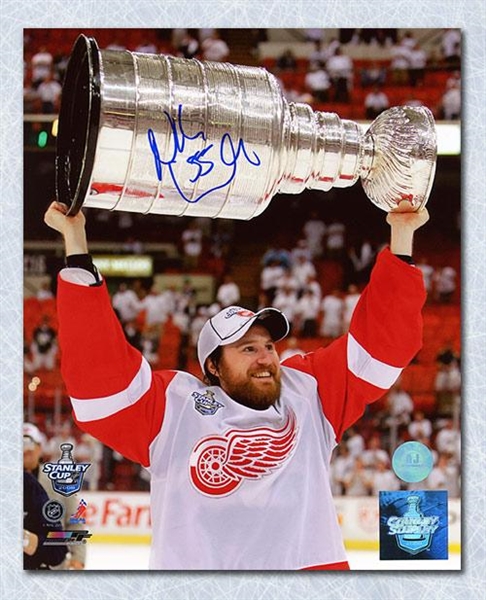 Niklas Kronwall Detroit Red Wings Autographed Stanley Cup 8x10 Photo
